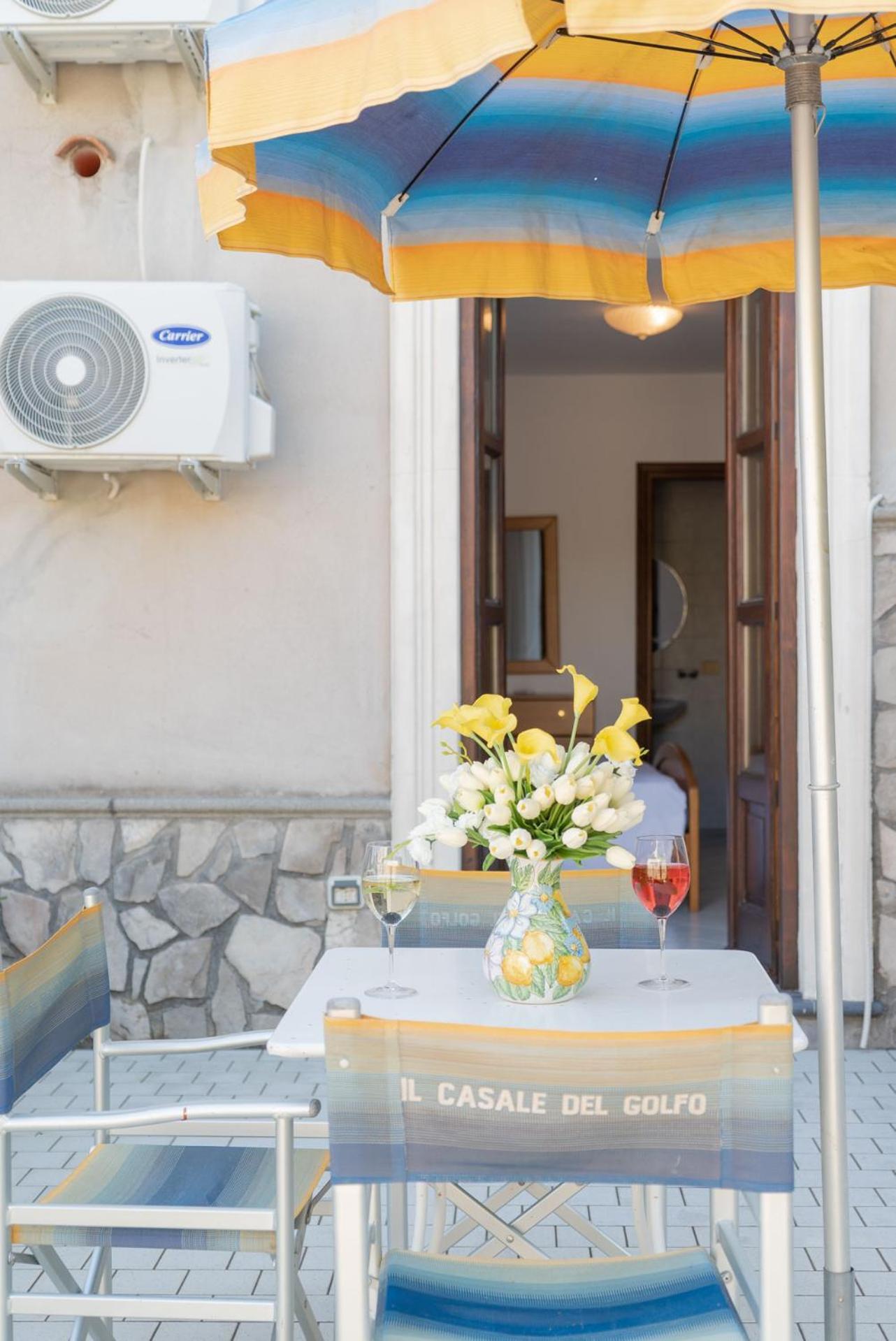 Вілла Il Casale Del Golfo Віко-Екуенсе Номер фото